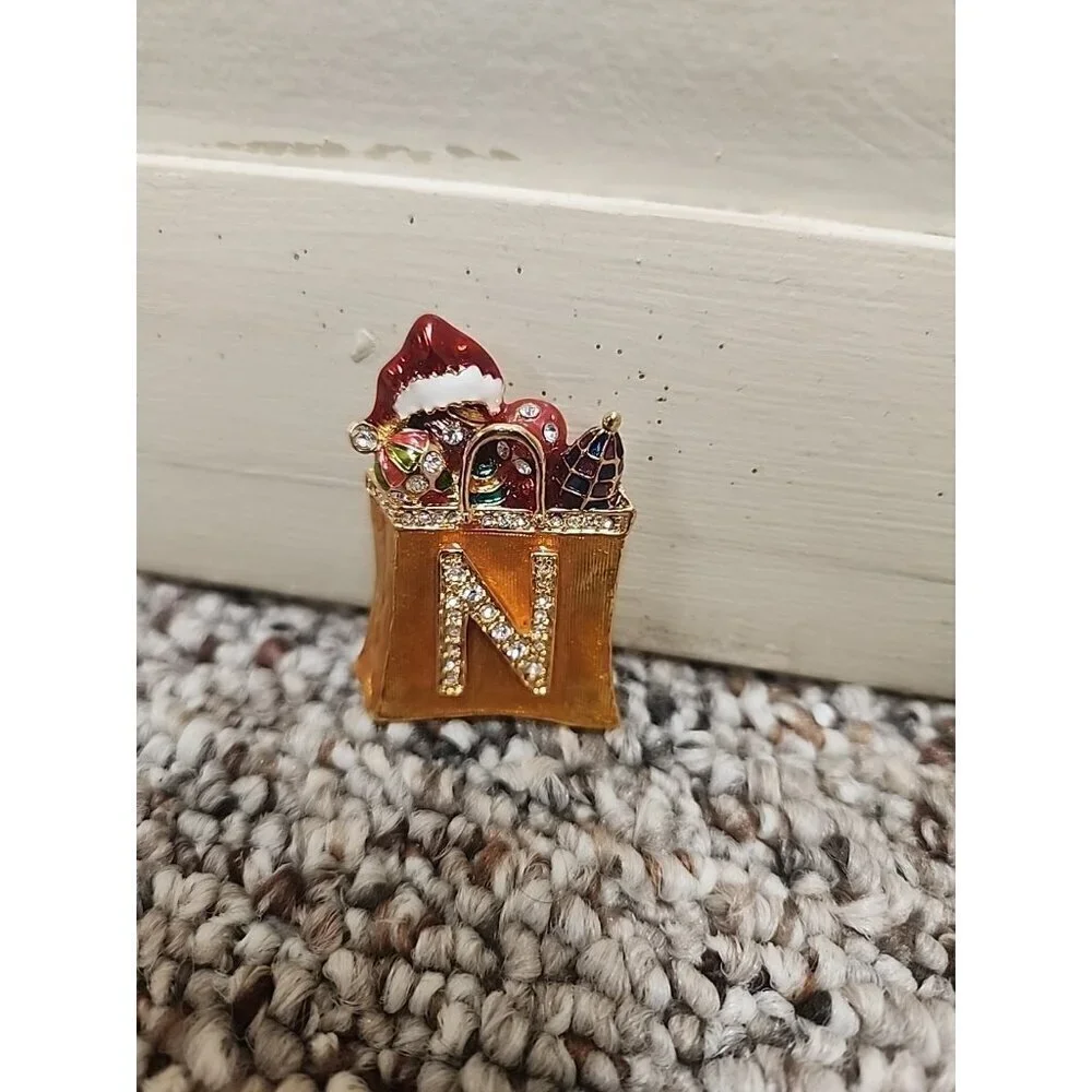Vintage Christopher Radco Santa Gift Bag‎ Pin Brooch